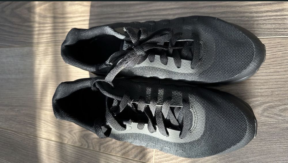 Кросівки Nike air max invigor унісекс модель на устілку 24 см