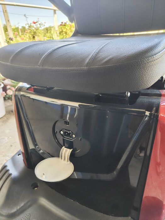 Scooter Elétrica Seventeen Sport — 2024 — APENAS 88 KM — COMO NOVA!