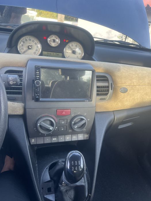 Lancia  ypsilon