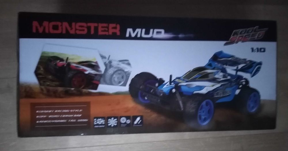 BRINQUEDO NOVO - Carro telecomandado