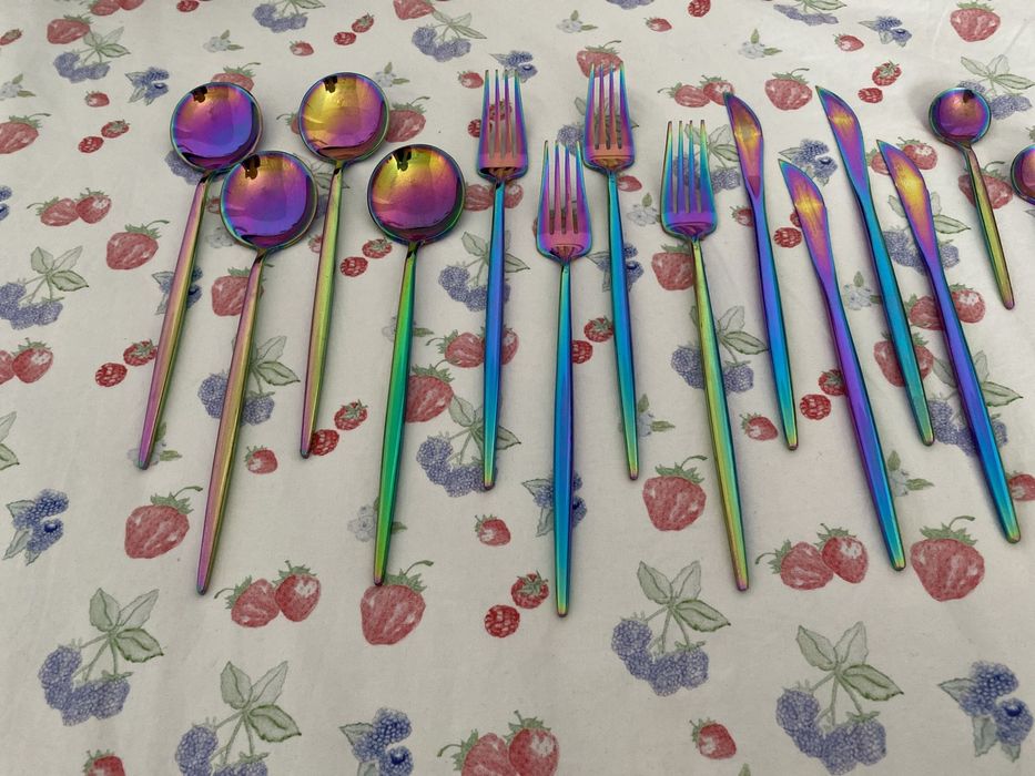 Iridescent Cutlery Set (Pink, Green, Yellow)443435147110666241