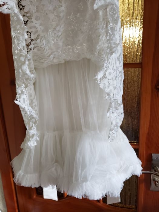 Продам святкову сукню для дівчинки віком 6-8 років