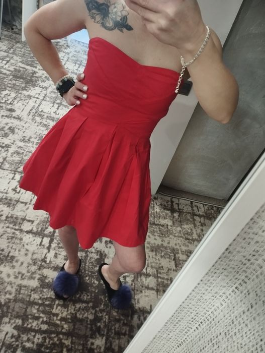 Вечірня сукня корсет чорна червона