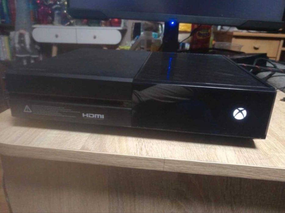 Xbox One + kontroler
