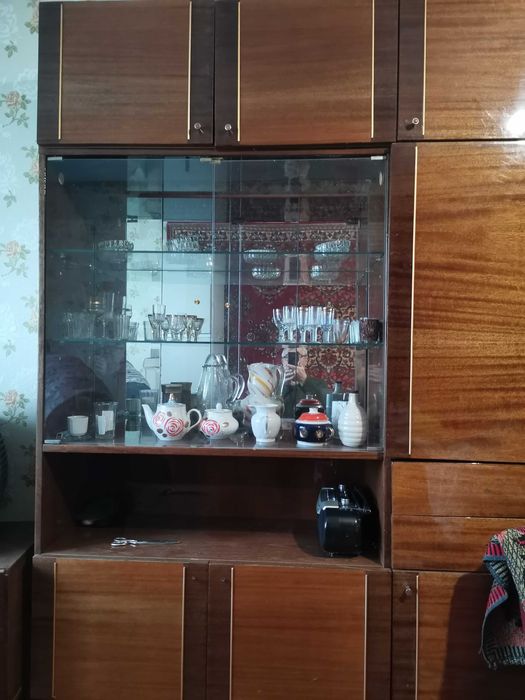 сервант, книжный шкаф, тумба под телевизор