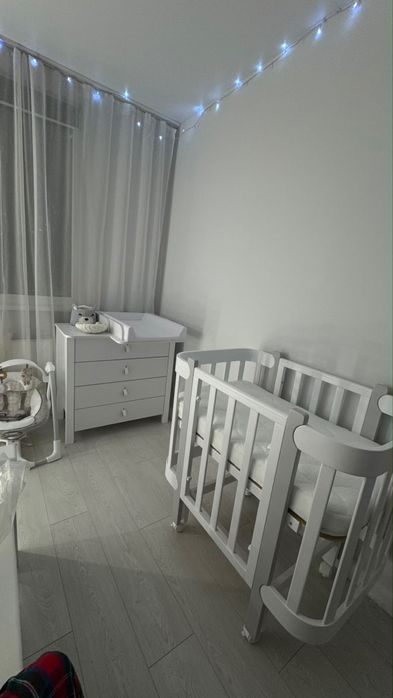 Дитяче ліжечко MamoTato з матрацом та комплектом, маятником для заколисування