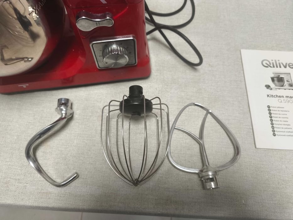 Batedeira eléctrica 5L vermelha