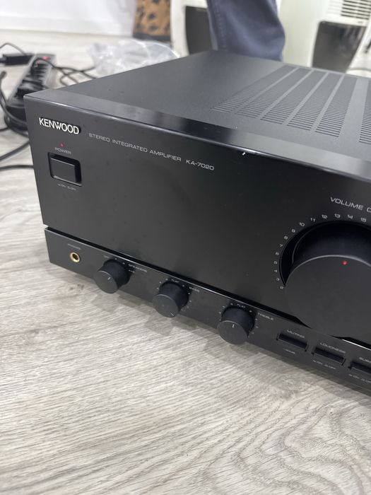 Amplificador novo pronto a estrear