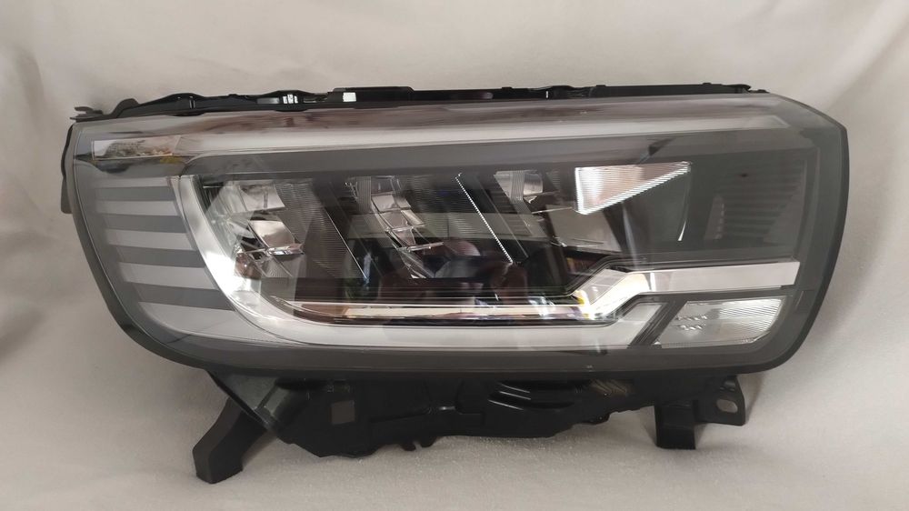 Reflektor Lampa Przednia Prawa FULL LED Renault Kangoo III 2021-