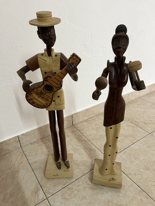 Esculturas de Madeira - Artesanato Cubano