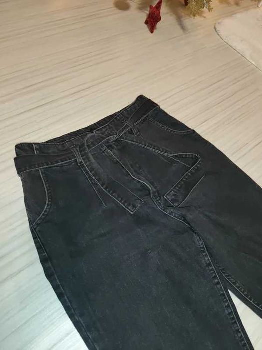 spodnie rozm. M firmy Answear