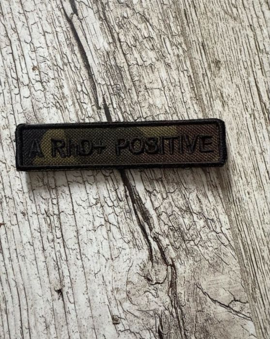 Arh+ Positive grupa krwi na mundur