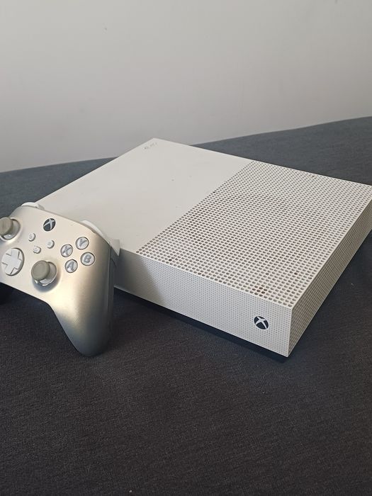 Konsola Xbox One S