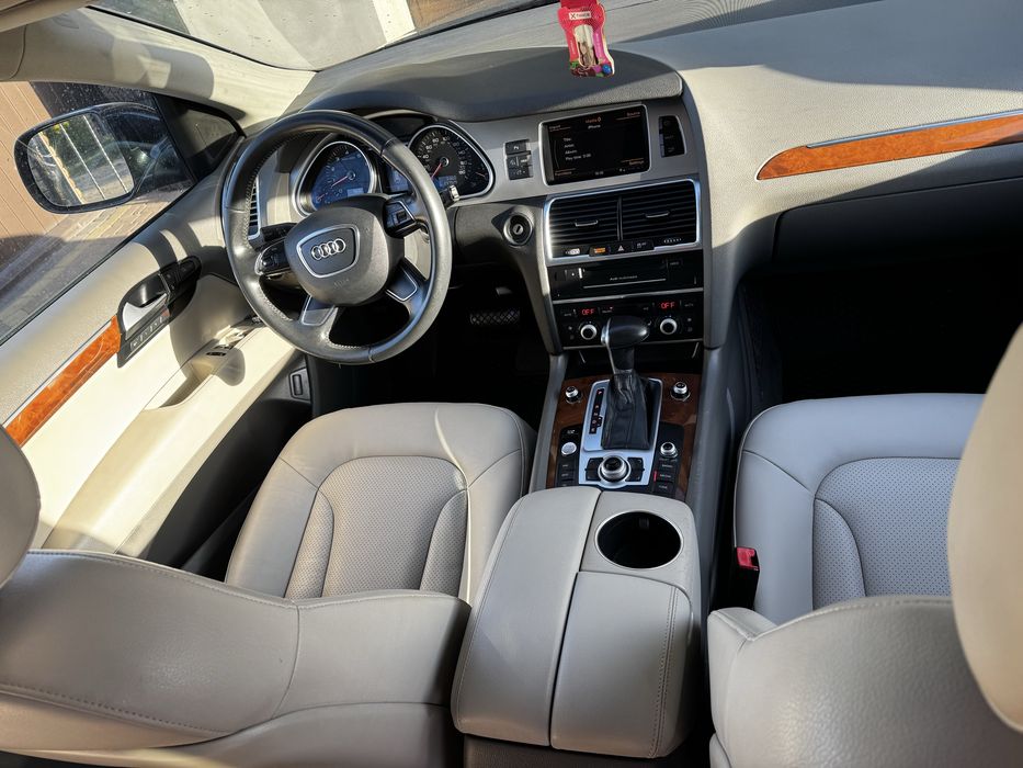 Продам Audi q7 3.0 tfsi