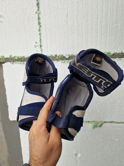 Хокейна форма краги налокотники