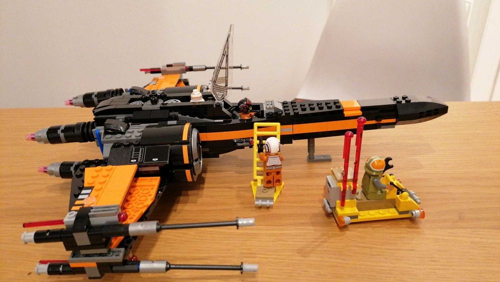 Lego Star Wars Poe's X-Wing Fighter