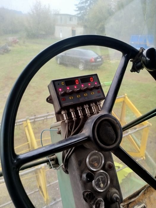 Продам комбайн John deere 630