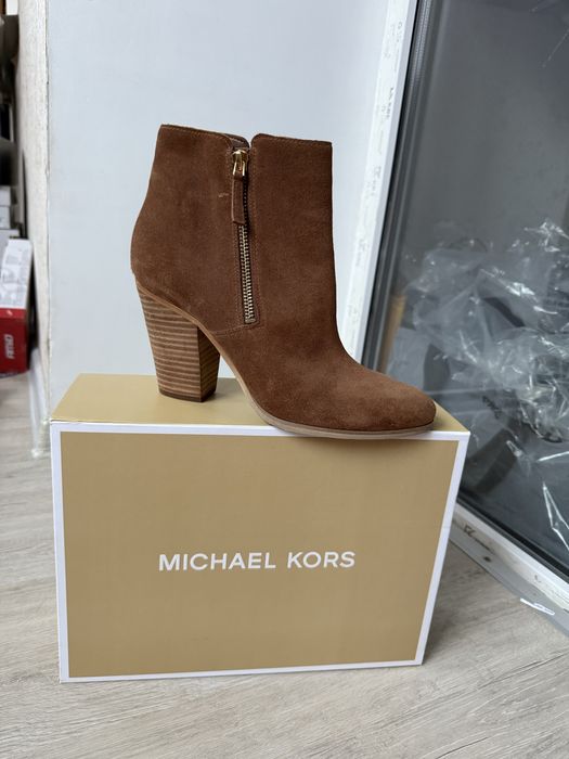 ботильйони Michael Kors