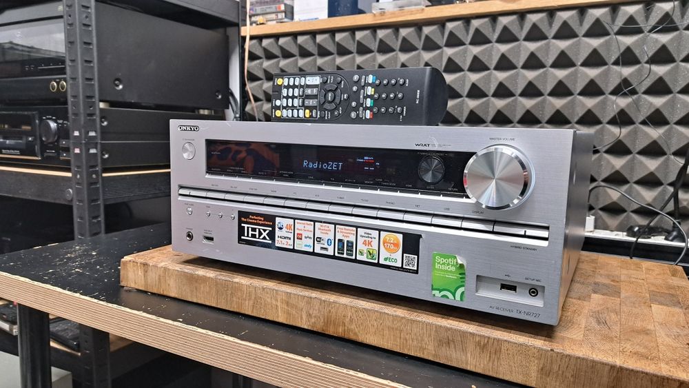 Amplituner Onkyo TX-NR727 z pilotem
