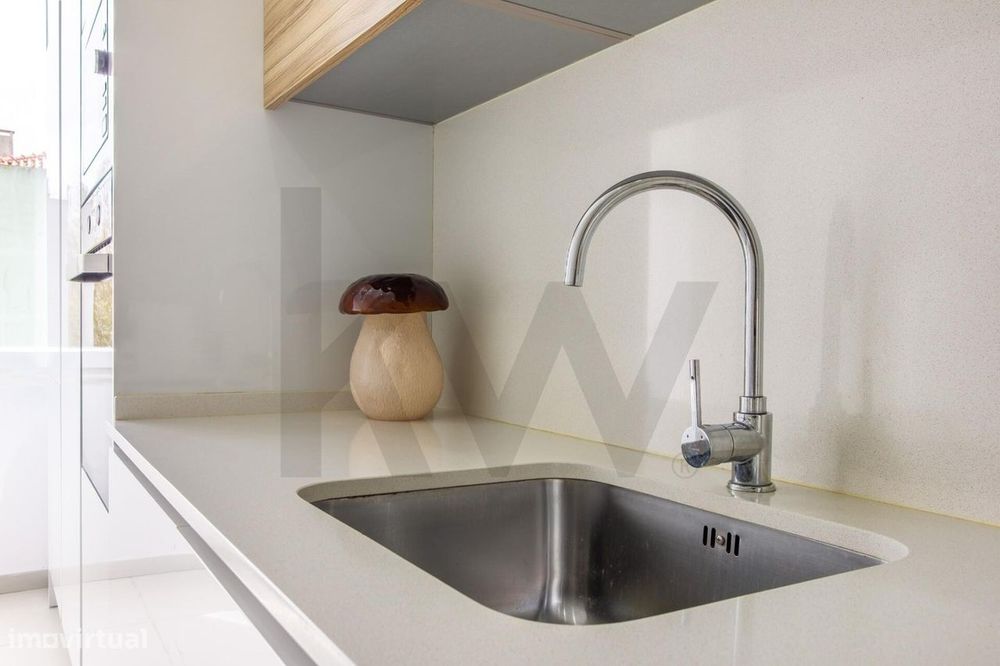 T3 Remodelado com Ampla Arrecadação com acesso ao exterior | Cova da P