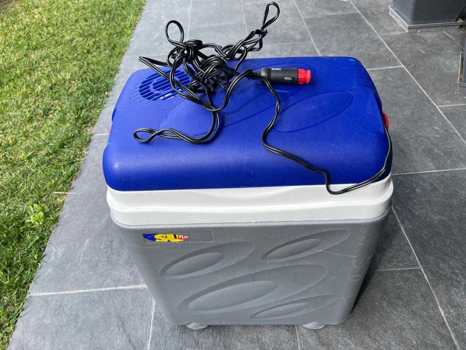 Coolbox/Geladeira 40x47 elétrica (liga no isqueiro do carro)