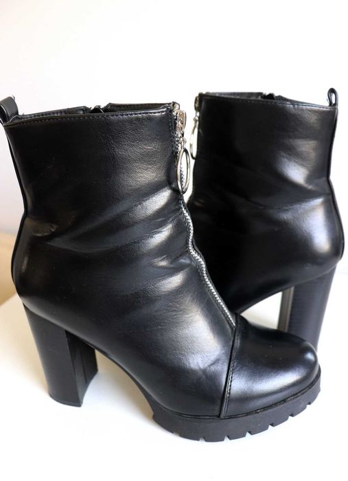 whimsy wysokie botki witchy buty czarne eko skóra alt emo goth punk cyber metal koturny obcasy boots