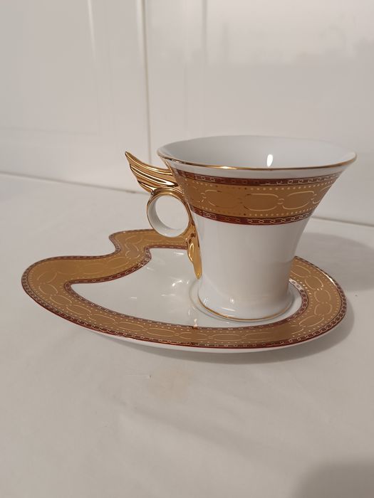 Chávena de Chá e Pires. Porcelana.  DR. Novo