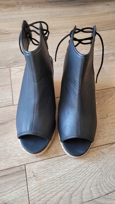 Buty espadryle na koturnie, czarne, roz. 39, nowe.