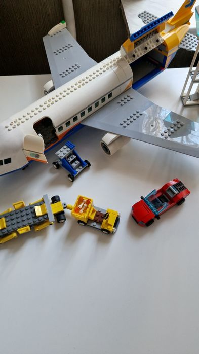 Конструктор пасажирський літак. LEGO City 60262
