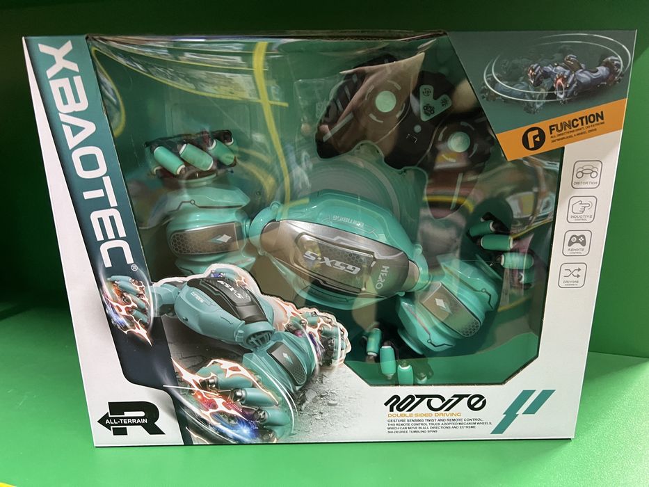 Машина на радіокеруванні + браслет