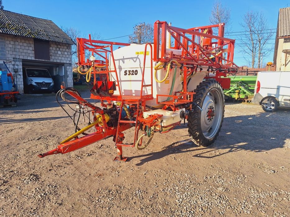 Opryskiwacz  Amazone BBG S320 stan bdb komputer rozwadniacz  lance 15m