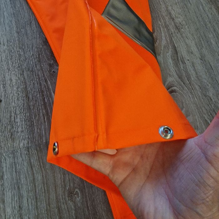 Nowe spodnie Victoria - przecideszczowe