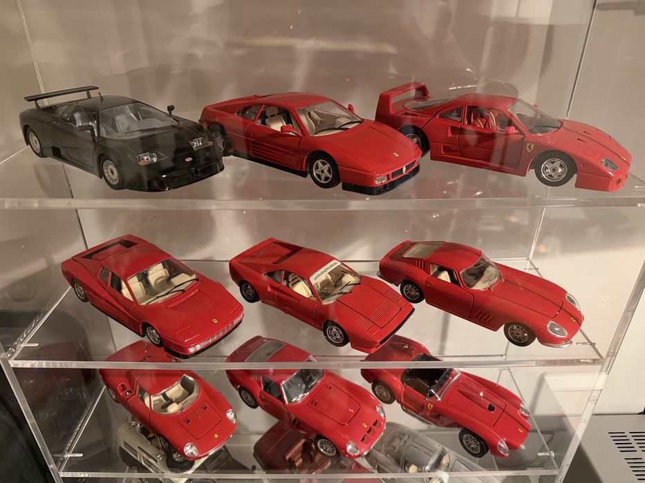 Colecao de 8 Ferraris, escala 1:24