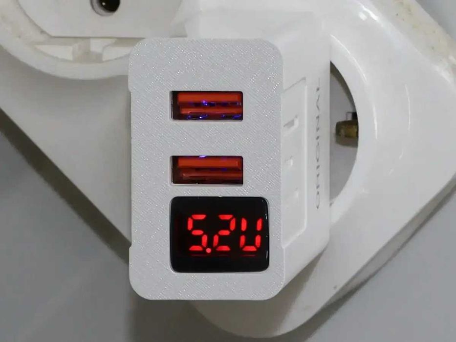 Сетевое зарядное устройство 220В 2 USB LED-диспле быстрая зарядка 3.1A