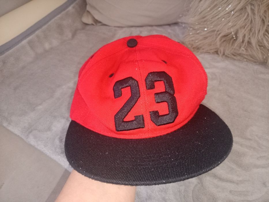 Czapka z daszkiem 54 cm