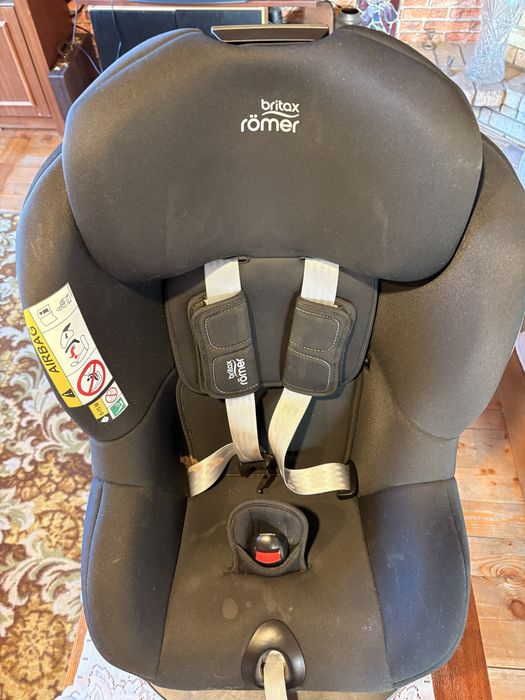 Britax Romer Dualfix M i-size 65-105 cm, =< 18 kg