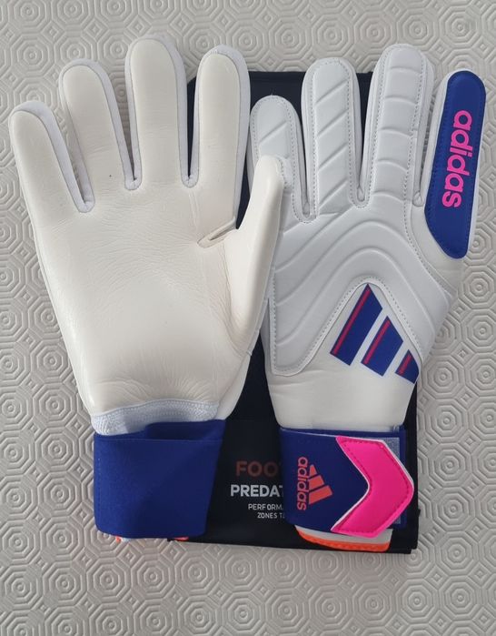 Luvas adidas Copa Pro

Tamanho 10