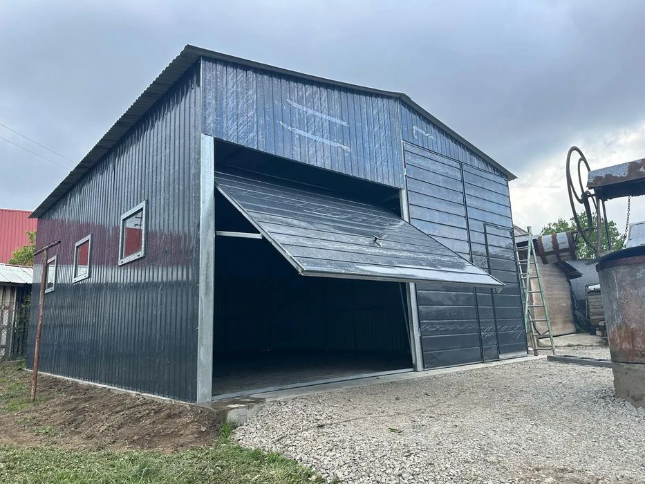 Hala 6x8 m - Dach dwuspadowy, Brama uchylna, Grafit
