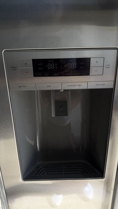 Холодильник Side by side Siemens привезений з Європи