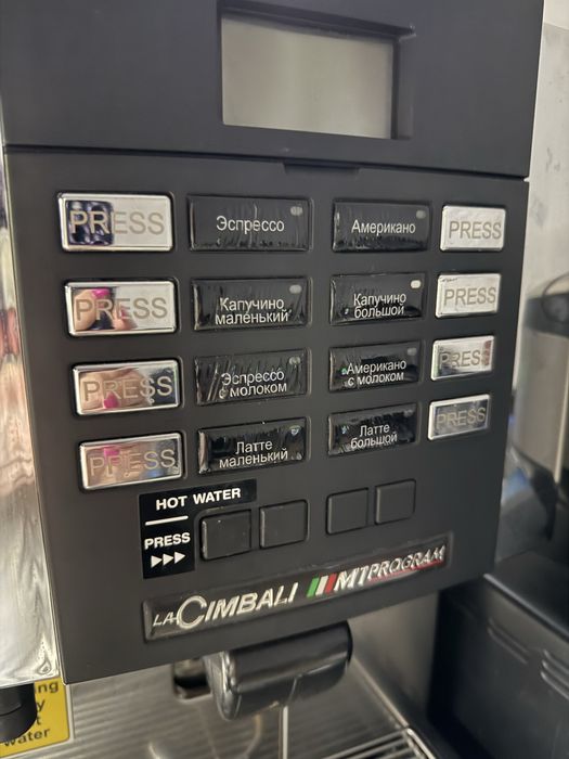 Кофемашина супер автомат La Simbali M1