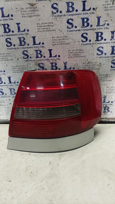 Farolim direito AUDI A4 (8D2, B5)