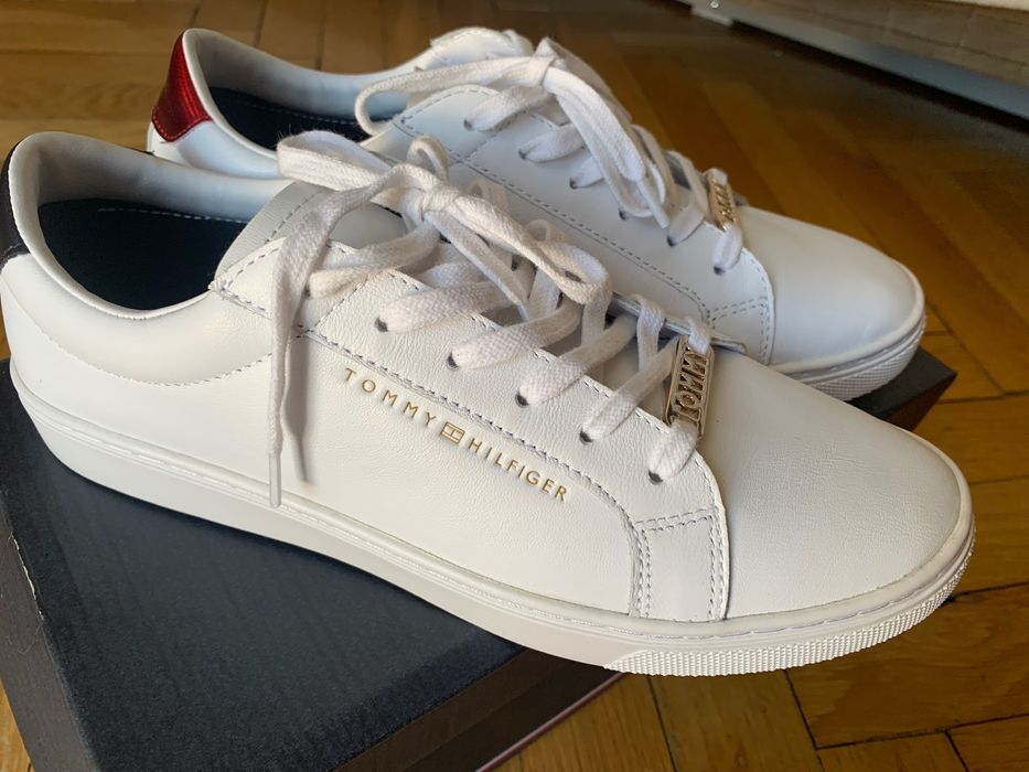 Buty sportowe Tommy Hilfiger damskie