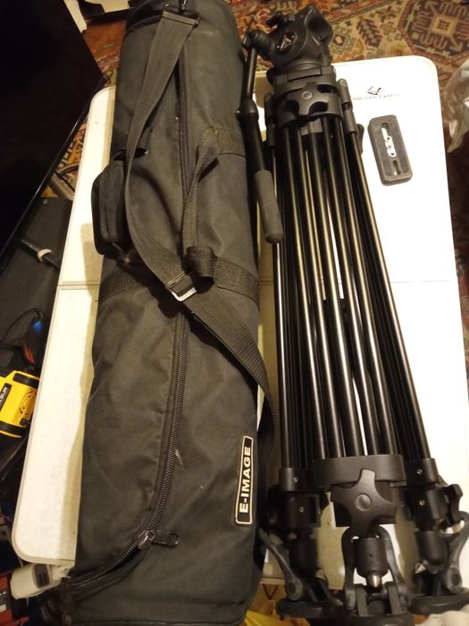 Штатив " E-image AT-7402A " c головой " 7060Н "