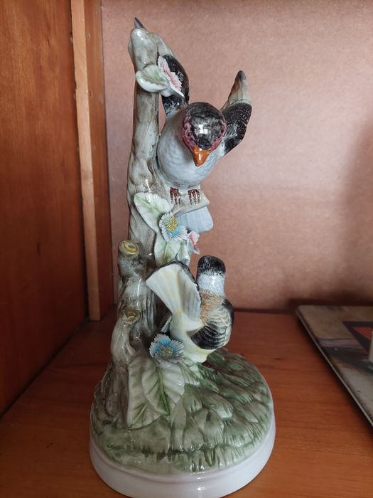 Escultura faiança pássaros