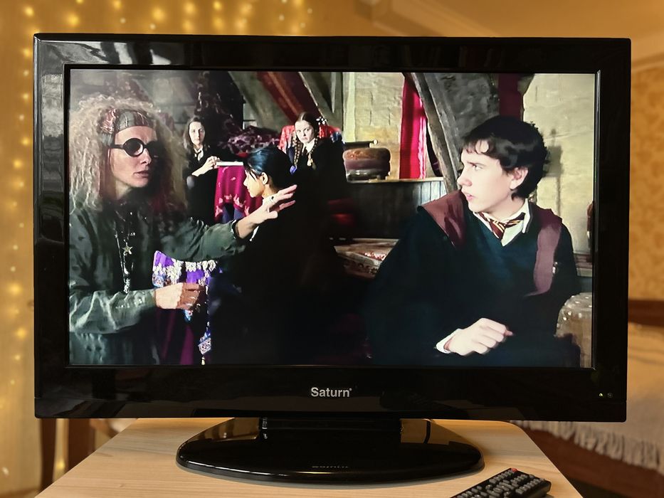 Телевізор Saturn 32" (модель TV LCD 326). Робочий.