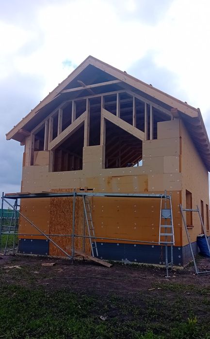 Domek ogrodniczy na narzędzia.