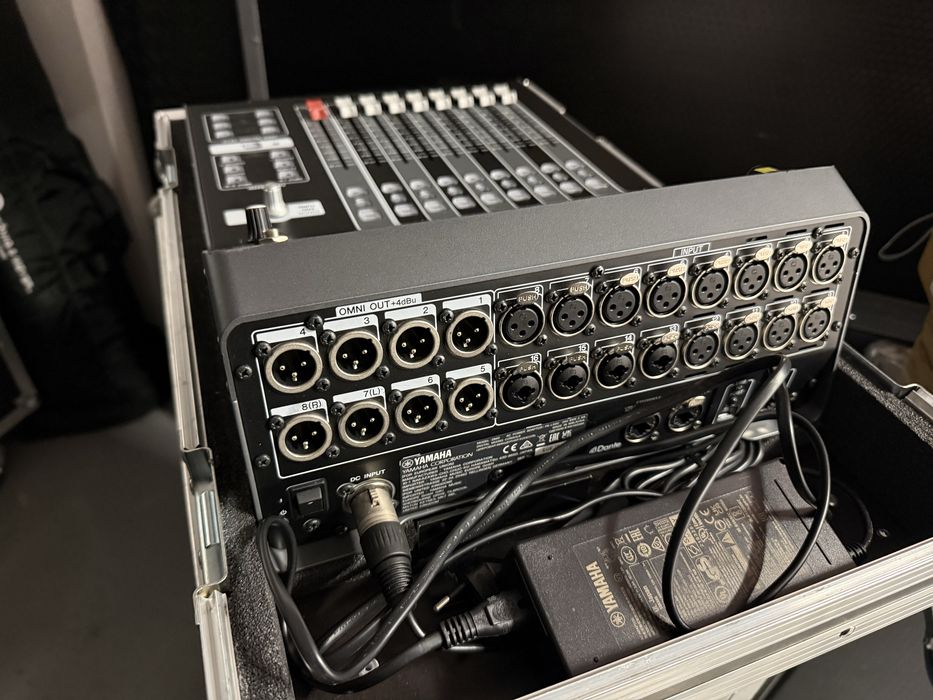 Mikser cyfrowy Yamaha DM3 Dante