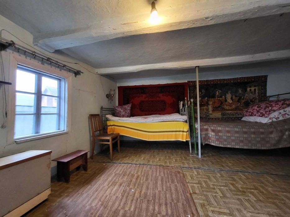 Продаж чистої та охайної частини будинку