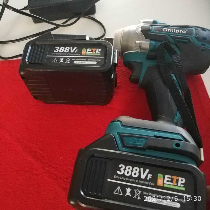 Máquina de aperto Chave de impacto a baterias 2X
