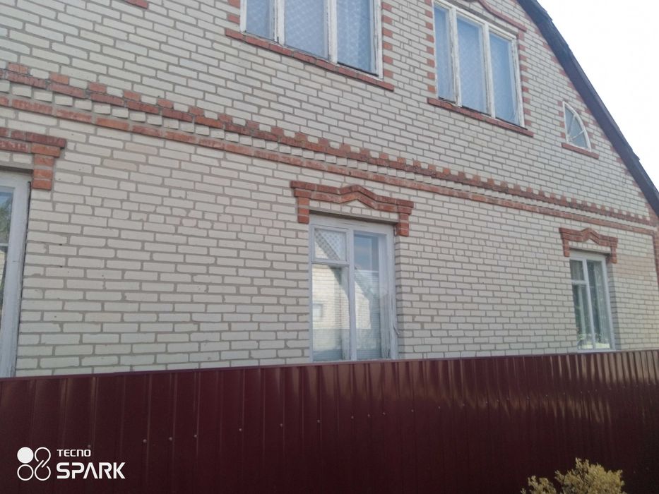 Продаю шикарное домовладение в удобном р-не г.Мерефа